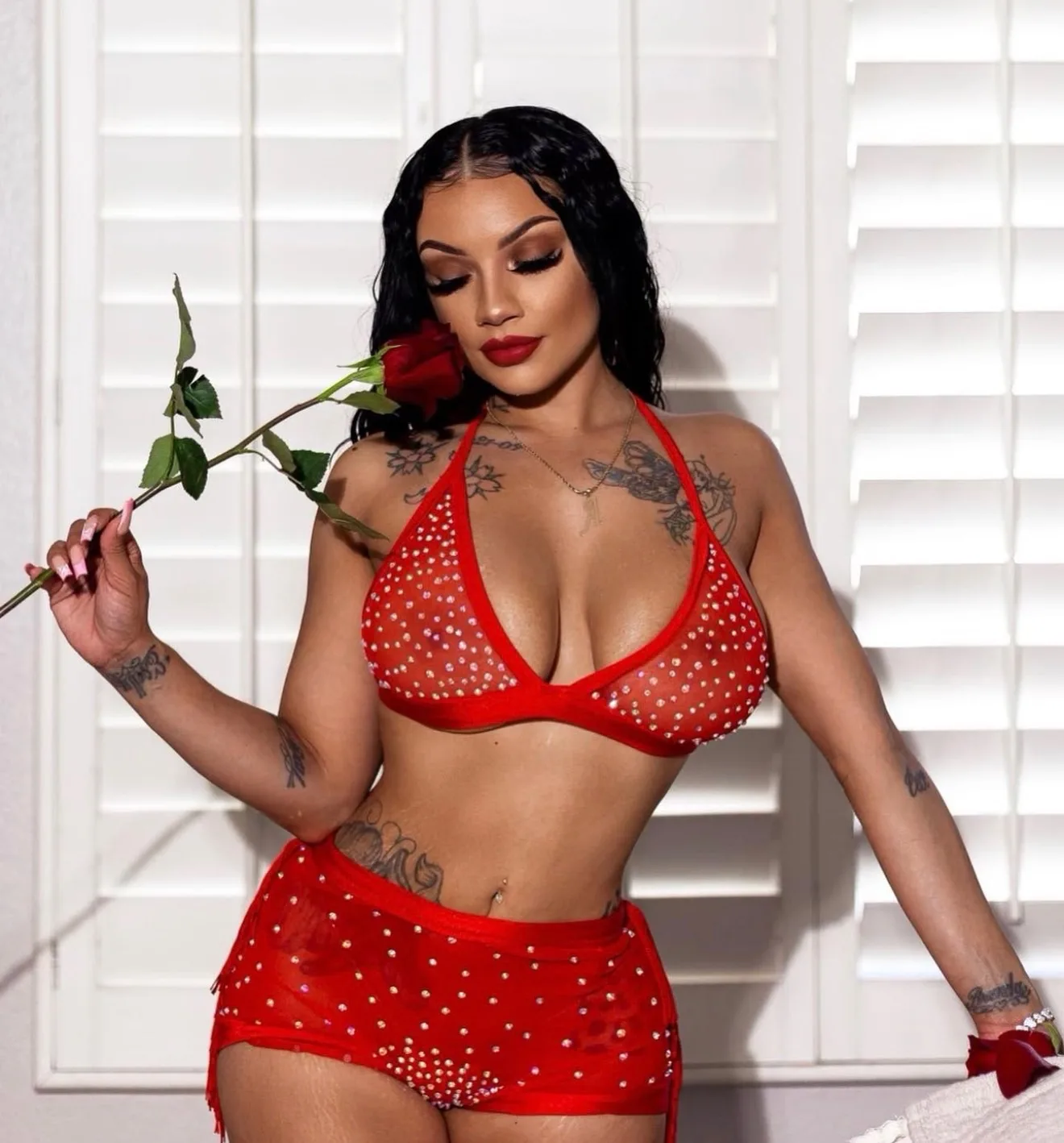 Amor in neon-lit luxury ready for VIP entertainment