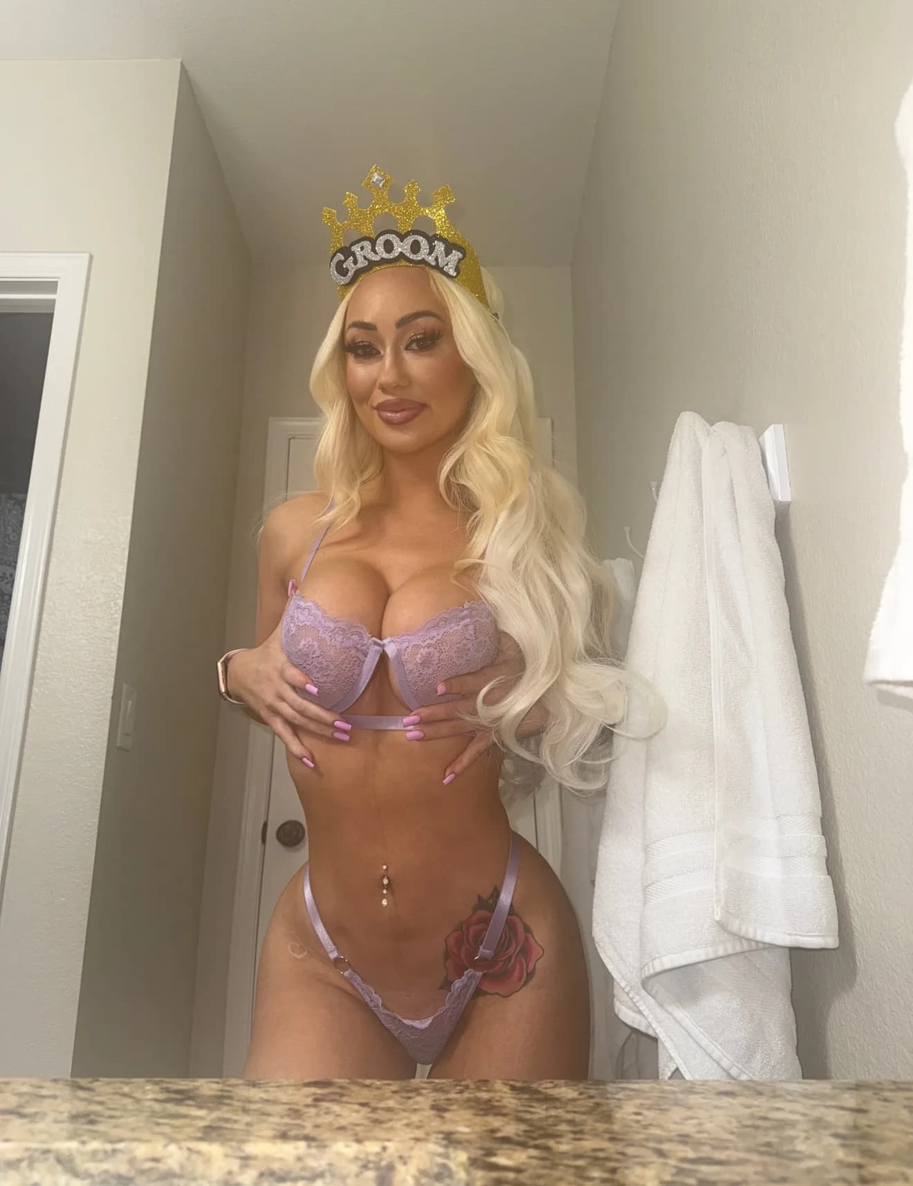 Jessica hosting champagne rituals